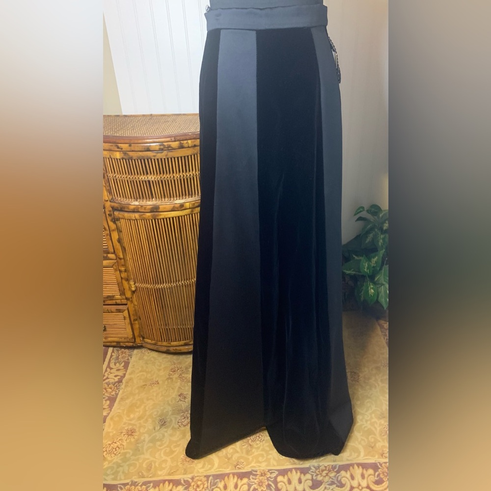 NWT Vintage Bergdorf Goodman Chetta B Sz 4 Black Velvet/Satin Skirt Wednesday